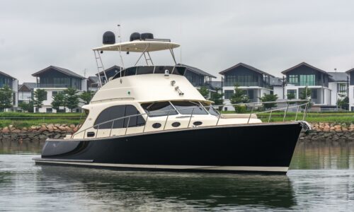 Palm Beach Motor Yachts PB50 Flybridge 2021