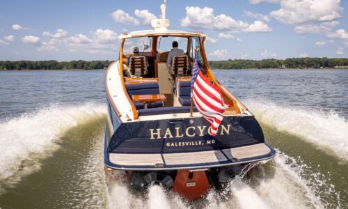 Hinckley Talaria 34 2013