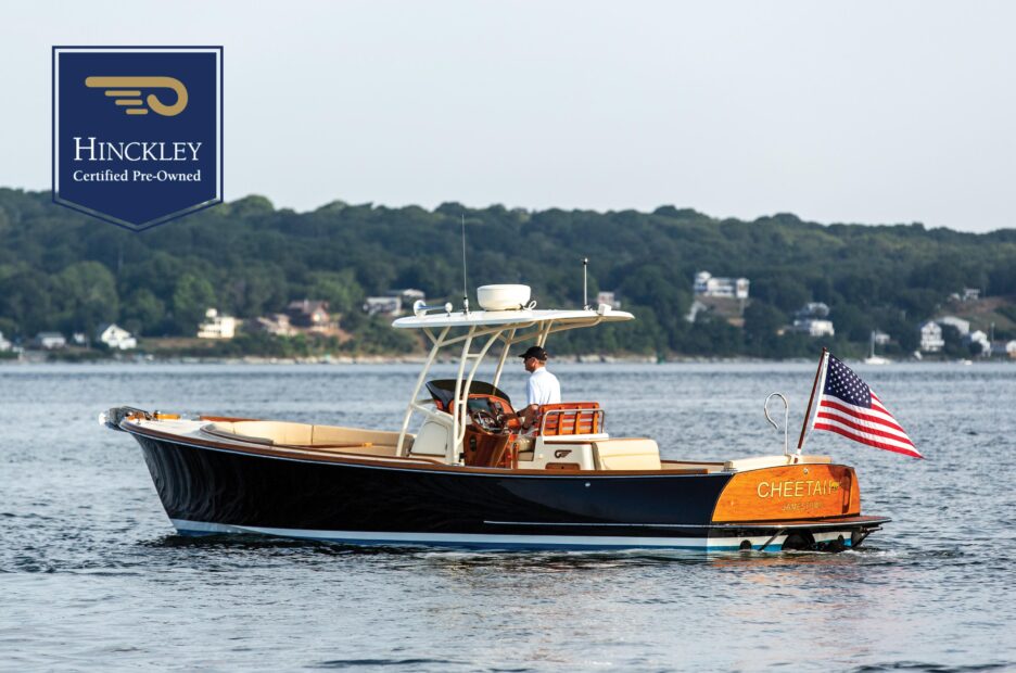2014 Hinckley T29 CC boat on water
