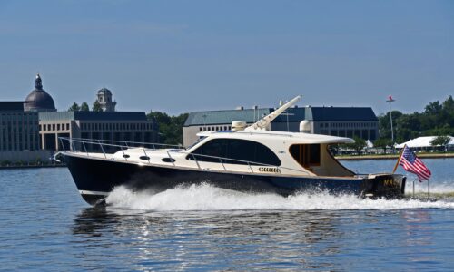 Palm Beach Motor Yachts PB52 2020